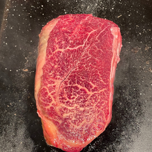 Load image into Gallery viewer, Shoulder Steak